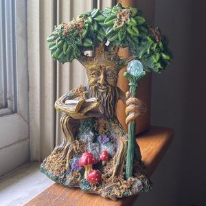 STATUE MINI DECOR COLLECTIBLE